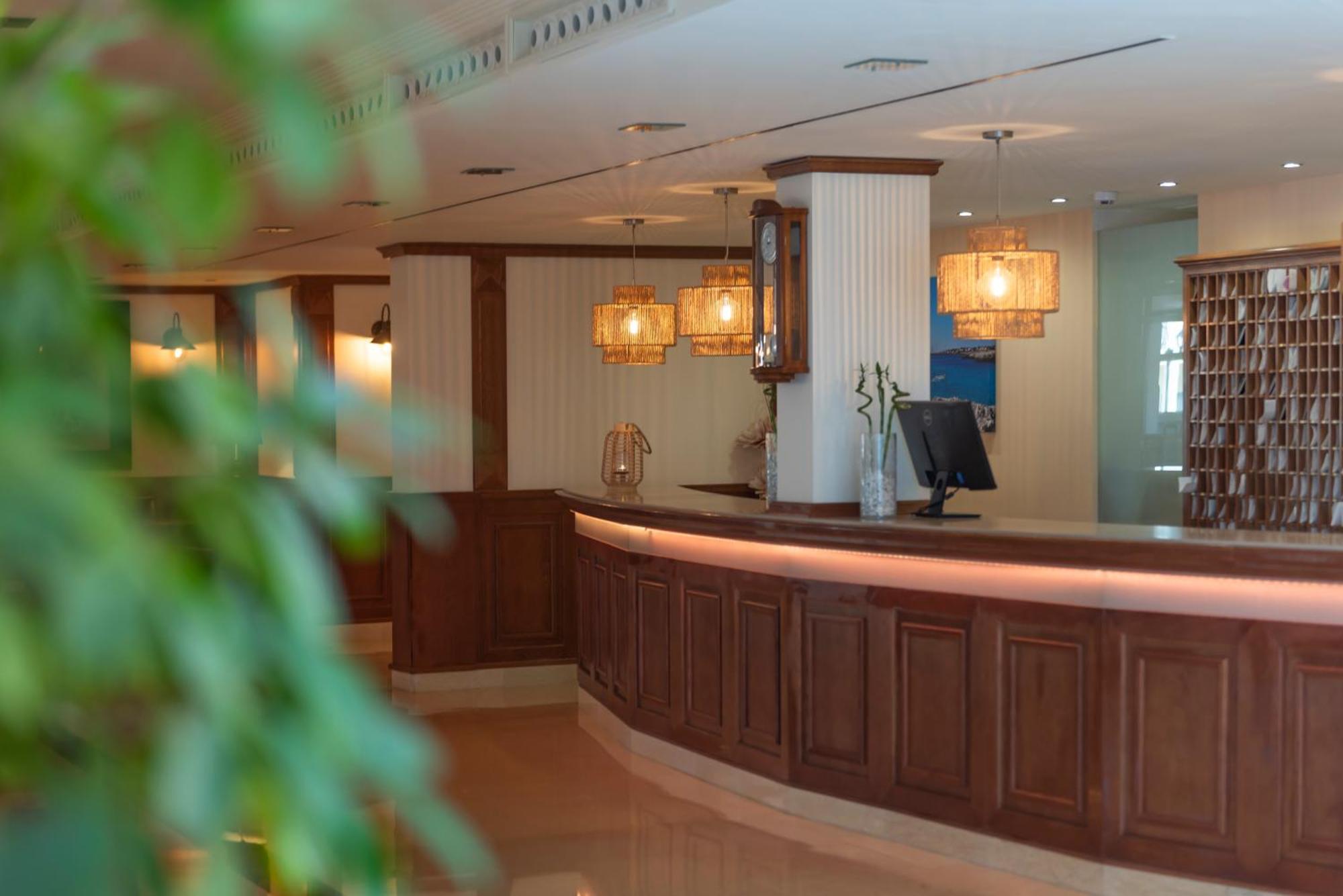 Valentin Star Menorca - Adults Only Hotell Ciutadella  Exteriör bild